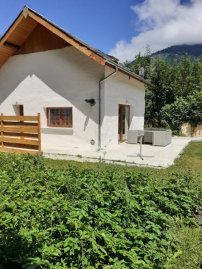 Petite maison bien vivre au coeur de la montagne